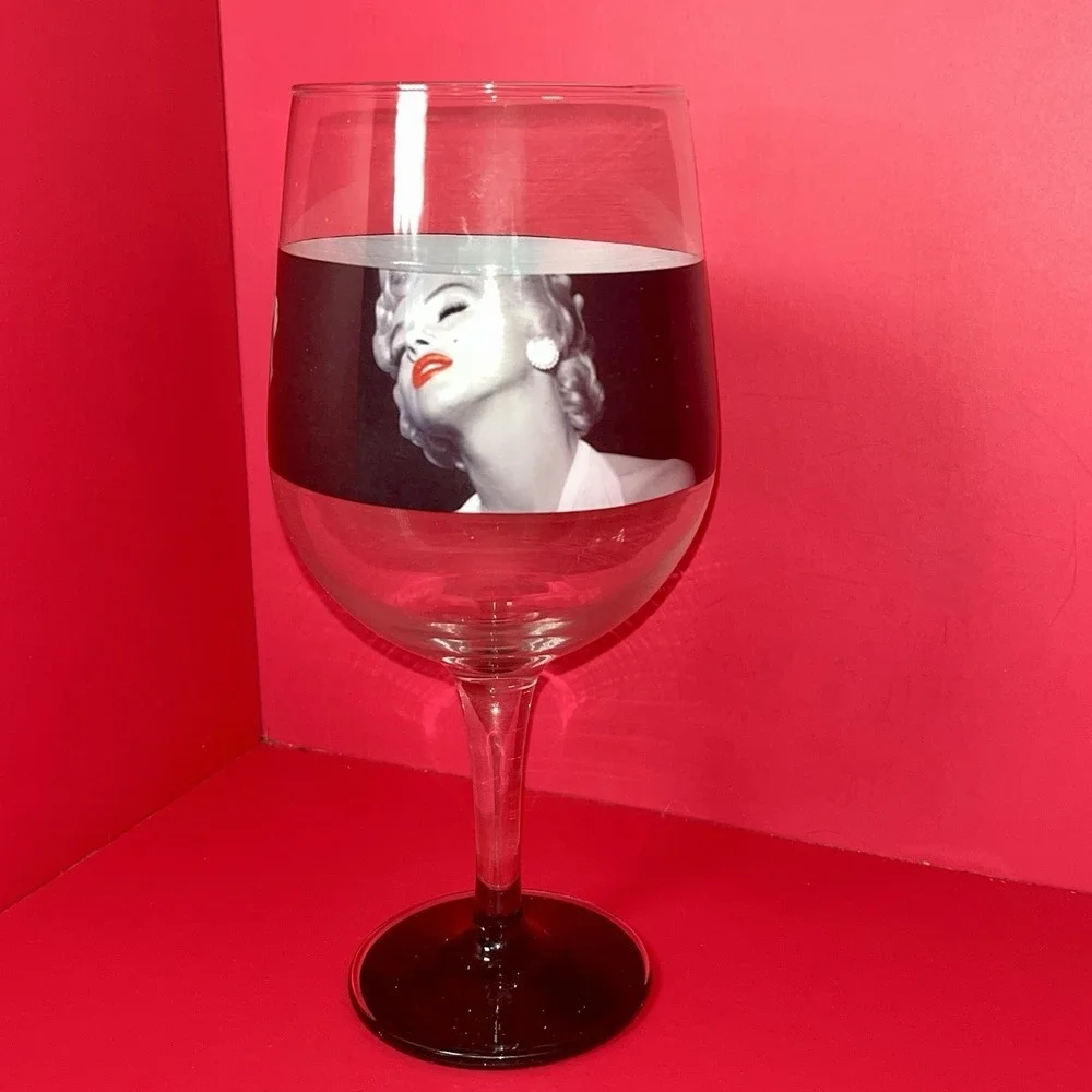 Marilyn Monroe‎ Oversized Wine Glass 24oz NIP